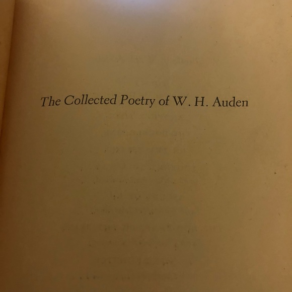 The Collected Poetry of W.H. Auden hardcover - Picture 4 of 11